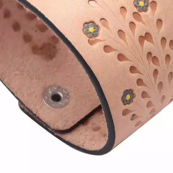 Retro Tooled Western Floral Boho Cuff - Picture 5 of 6